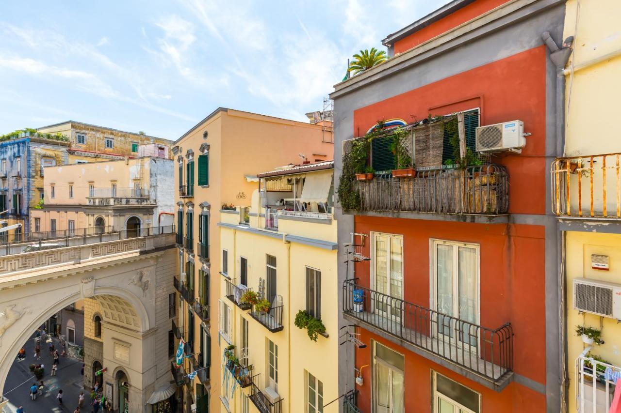 Chiaia Relax On Pedastrian Area Naples Exterior photo